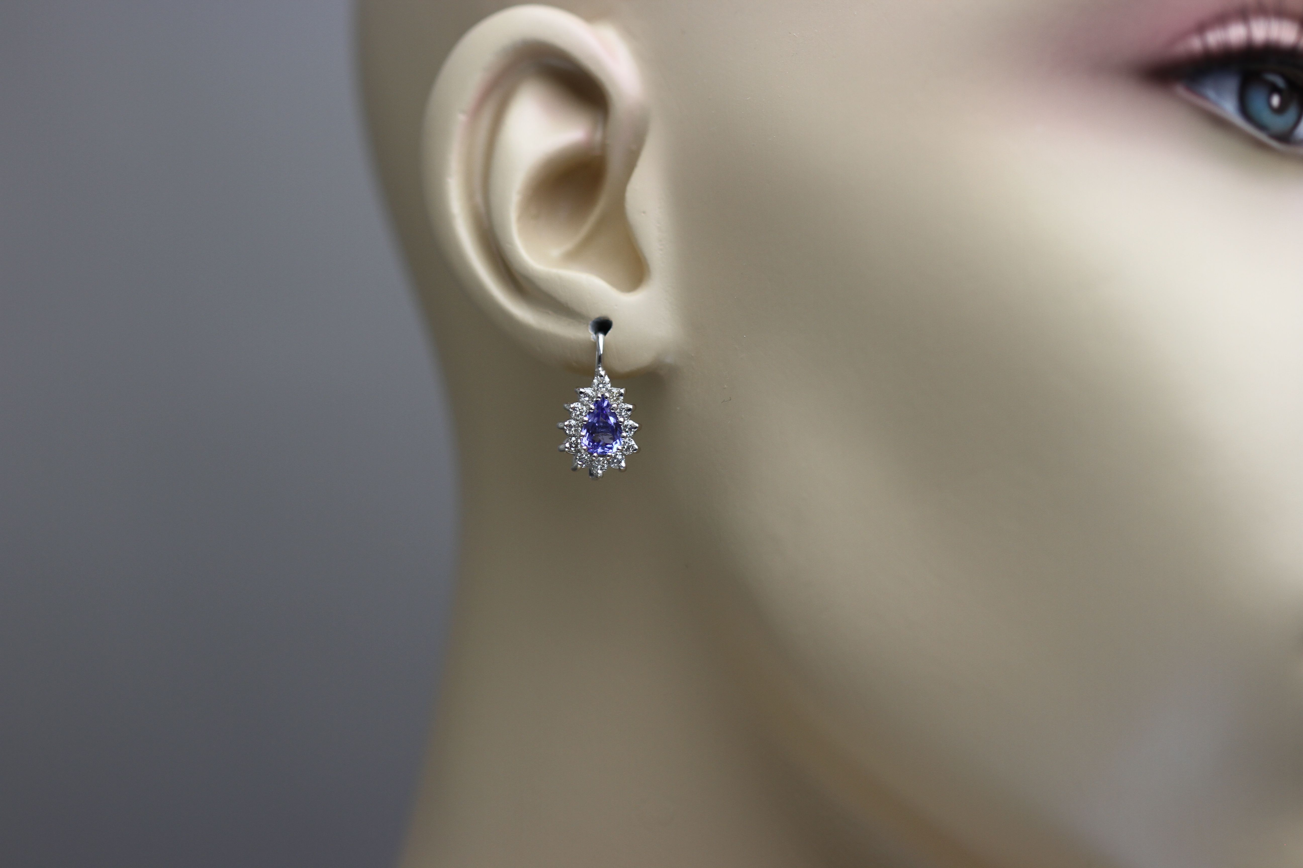 Pear-Cut Tanzanite and Diamond Drop Earrings in 14K White Gold (8x5mm)