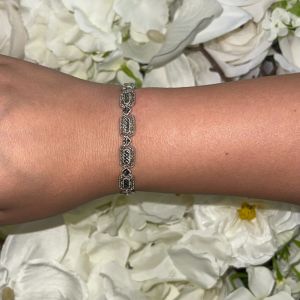 Diamond Cut Oval Link Bracelet in 14K White Gold